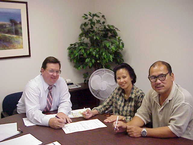 Jeff helps homeowners sign their refinance loan documents!